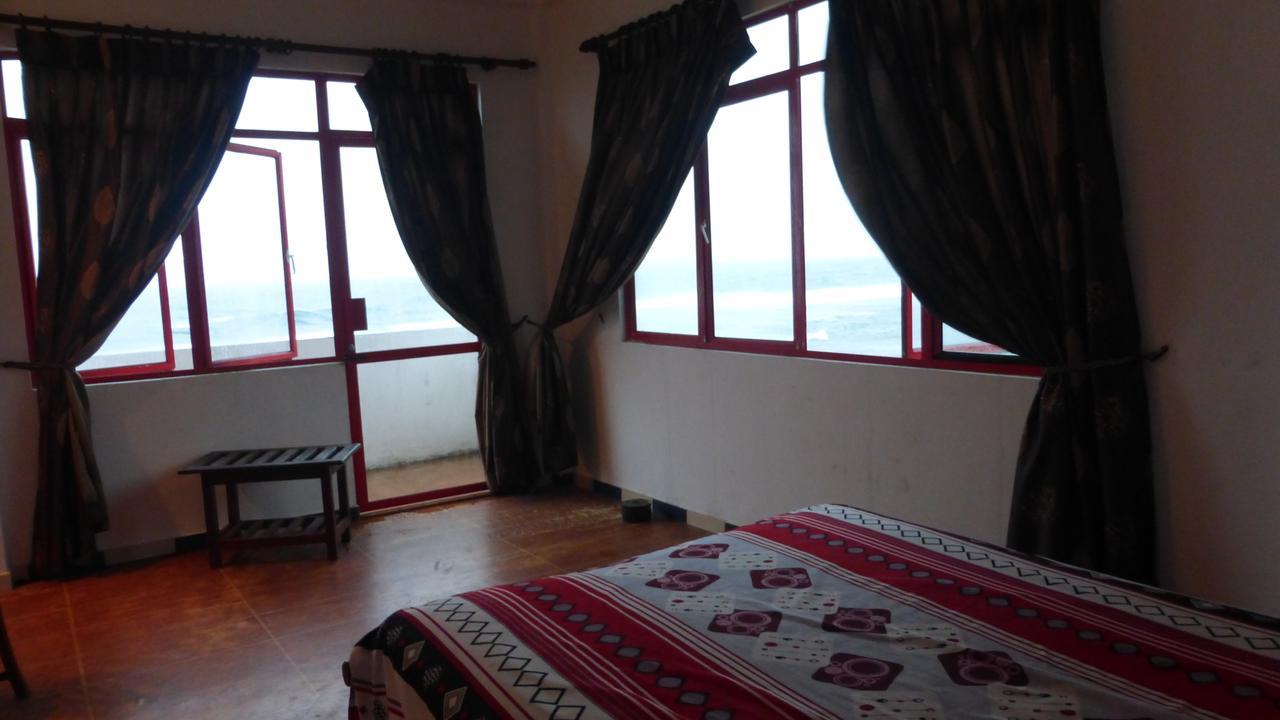 Ocean Reef Hotel Hikkaduwa Exteriör bild