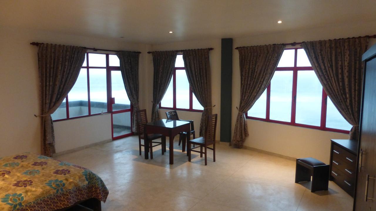 Ocean Reef Hotel Hikkaduwa Exteriör bild