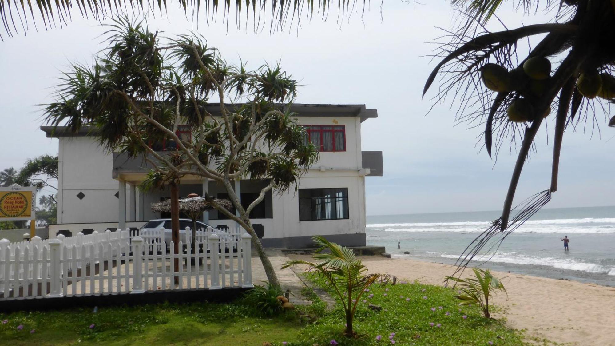 Ocean Reef Hotel Hikkaduwa Exteriör bild