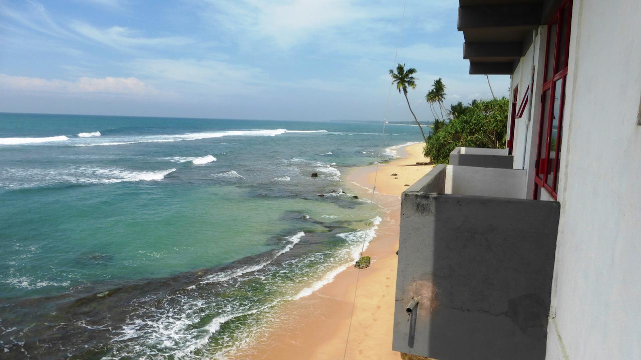 Ocean Reef Hotel Hikkaduwa Exteriör bild