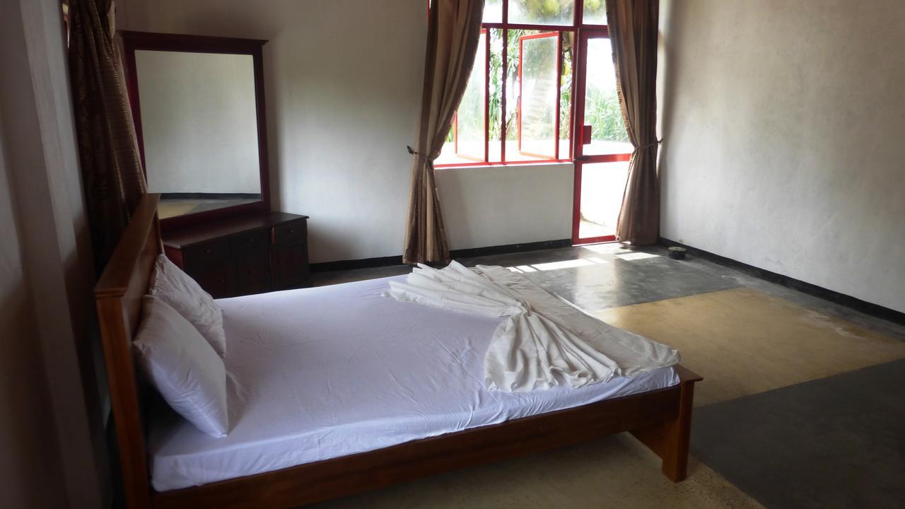 Ocean Reef Hotel Hikkaduwa Exteriör bild